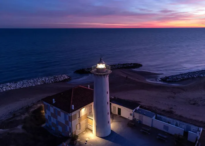 Bright And Functional Flat With Seaview Balcony Lejlighed