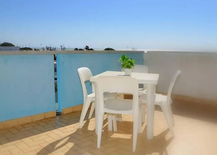 Bright And Functional Flat With Seaview Balcony Apartment